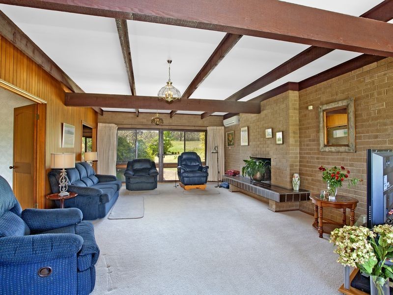 25 Hawkesbury Crescent, Farrer ACT 2607