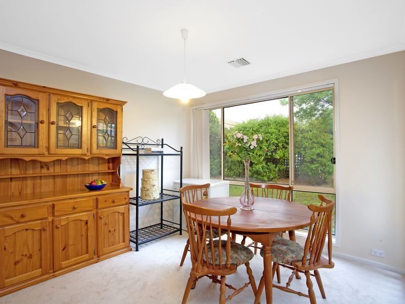 2/103 Bicentennial Drive, Jerrabomberra NSW 2619