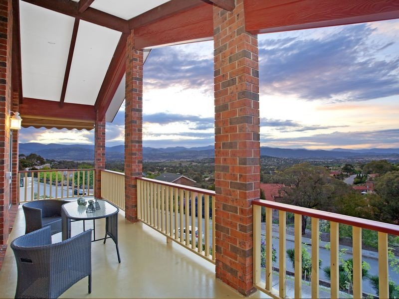 13 Tatchell Street, Calwell ACT 2905