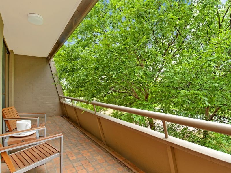 204/10 Currie Crescent, Griffith ACT 2603