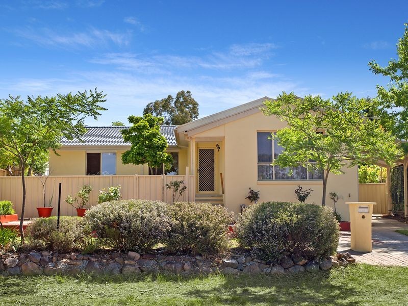11 Moseley Place, Kambah ACT 2902