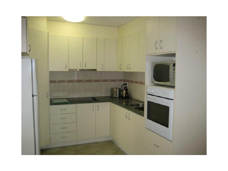 18/5 Hyndes Crescent, Holder ACT 2611