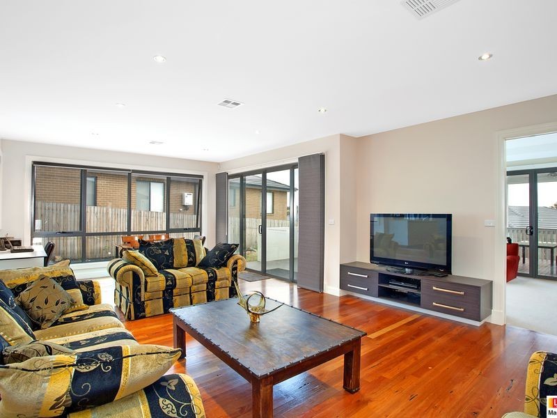 16 Winchester Street, Casey ACT 2913
