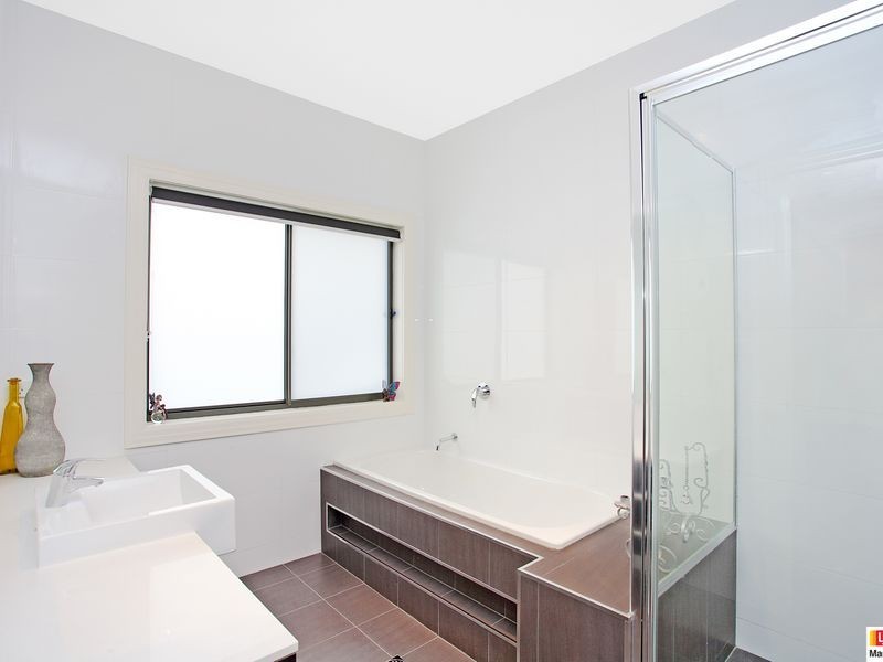 16 Winchester Street, Casey ACT 2913