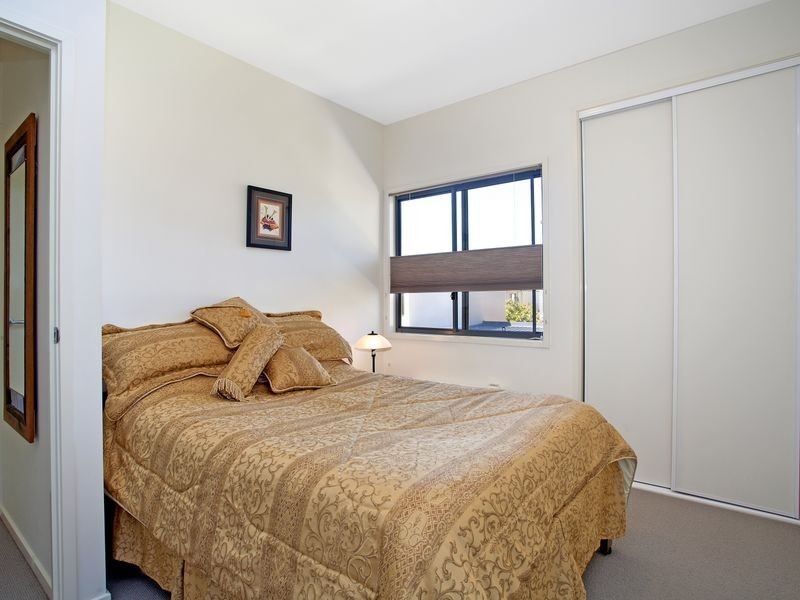 5/25 Jerrabomberra Avenue, Narrabundah ACT 2604