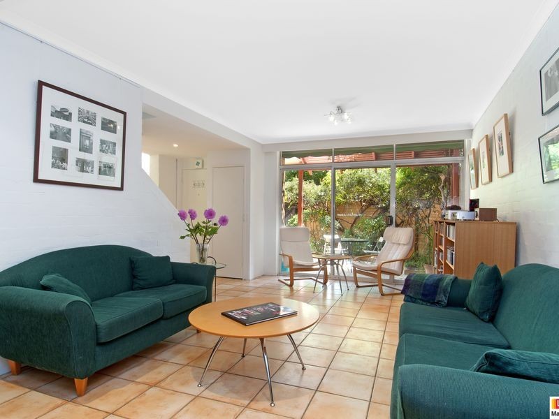 2/23 Giles Street, Kingston ACT 2604