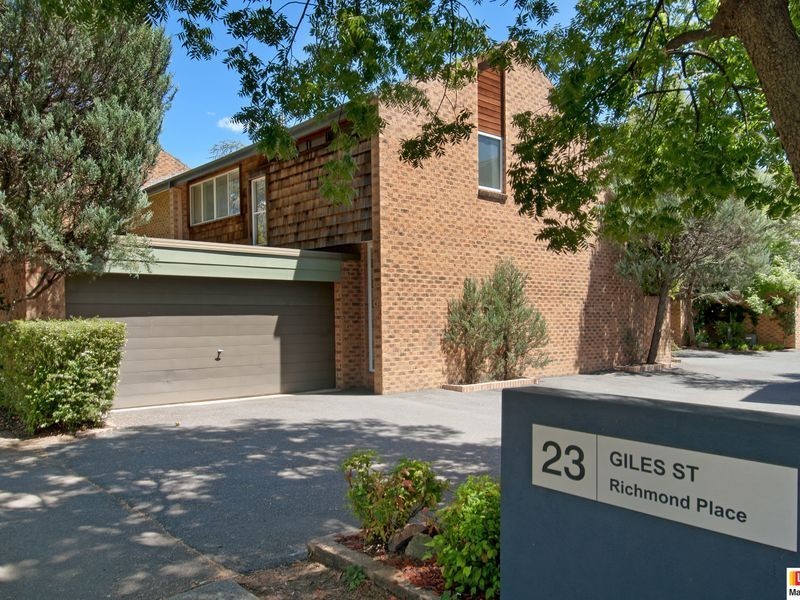 2/23 Giles Street, Kingston ACT 2604