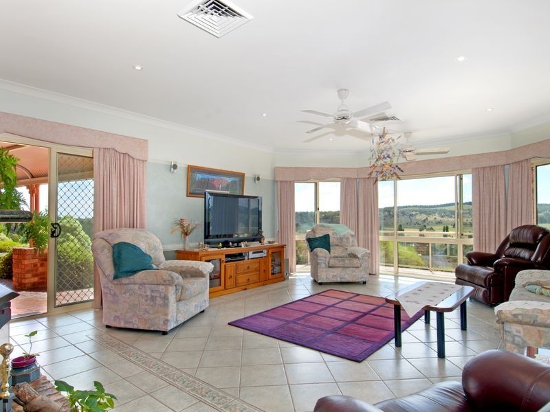 19 Molonglo Place, Carwoola NSW 2620