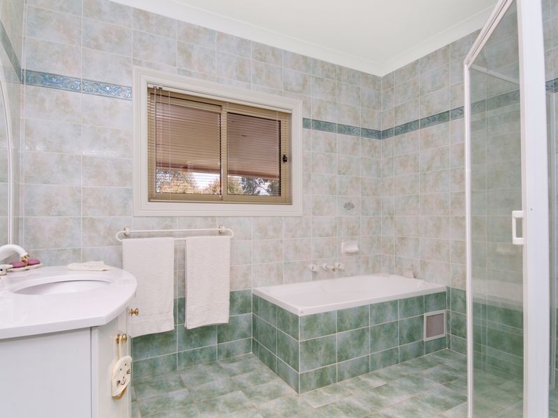 19 Molonglo Place, Carwoola NSW 2620