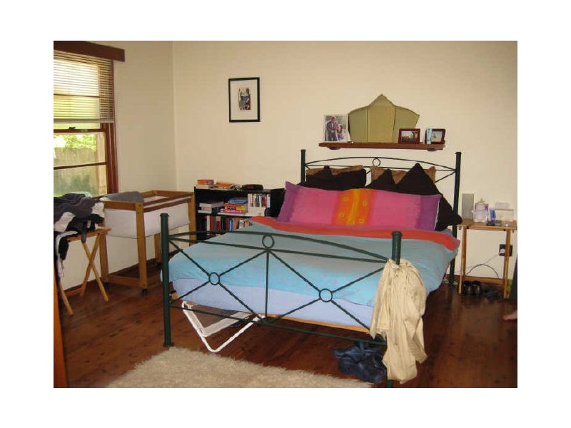 12/ McKinlay Street, Narrabundah ACT 2604