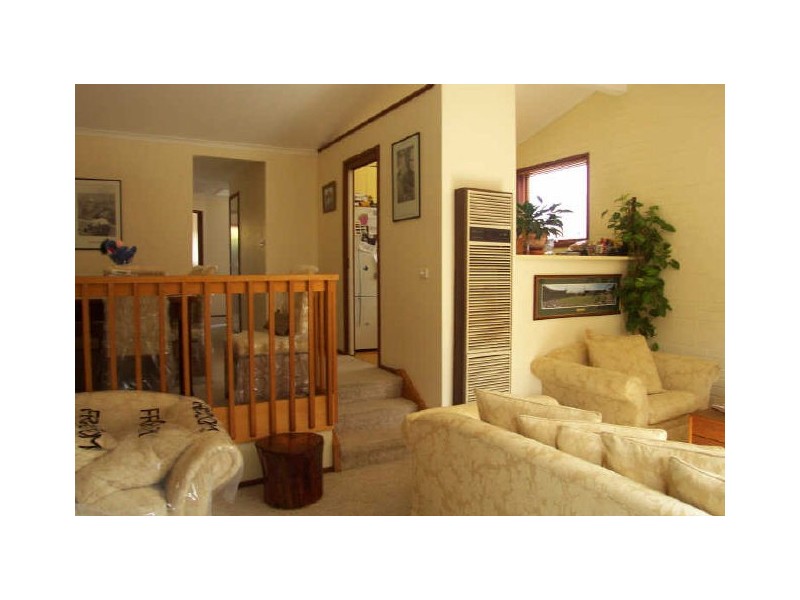 4/5 Lane Poole Place, Yarralumla ACT 2600