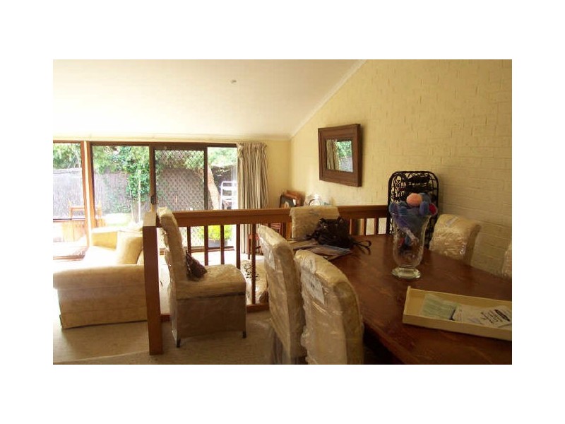 4/5 Lane Poole Place, Yarralumla ACT 2600