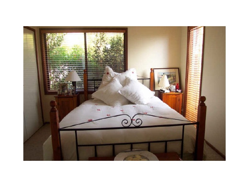 4/5 Lane Poole Place, Yarralumla ACT 2600