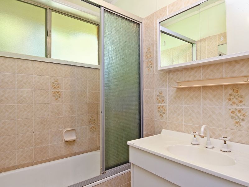 7 Embley Street, Holder ACT 2611