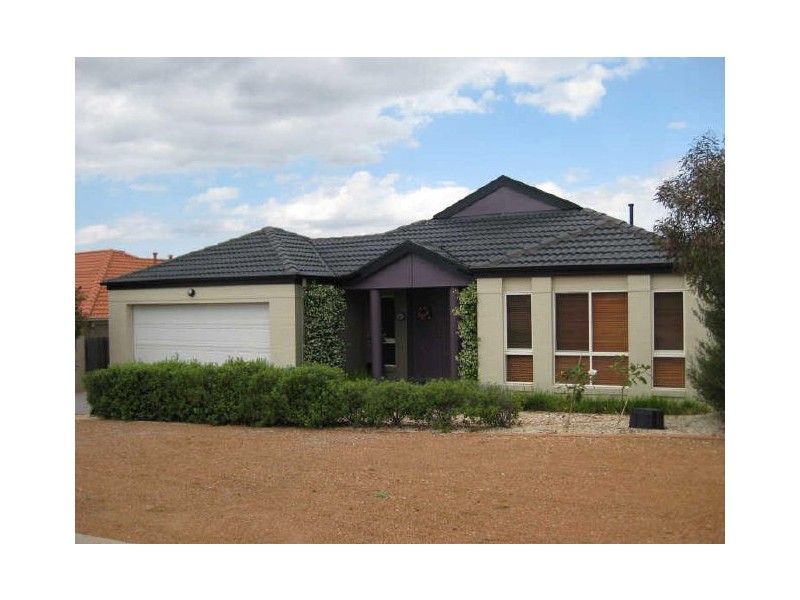 7 Colverwell Crescent, Jerrabomberra NSW 2619