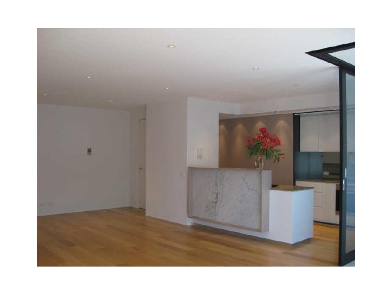 16/11 National Circuit, Barton ACT 2600