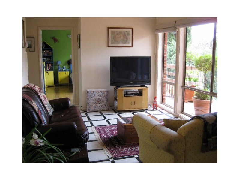 11 Mosman Place, Narrabundah ACT 2604