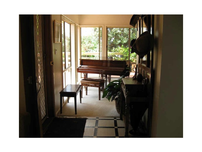 11 Mosman Place, Narrabundah ACT 2604