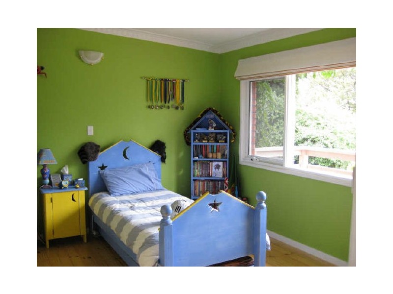 11 Mosman Place, Narrabundah ACT 2604