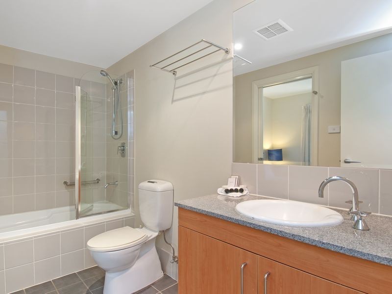 25/10 Dominion Circuit, Forrest ACT 2603