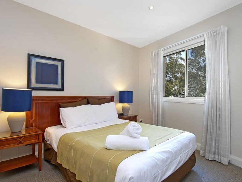 25/10 Dominion Circuit, Forrest ACT 2603