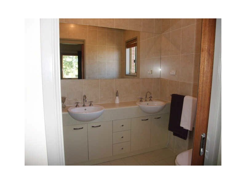 10A Frome Street, Narrabundah ACT 2604