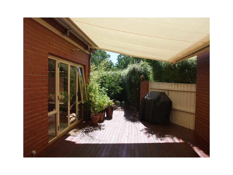 10A Frome Street, Narrabundah ACT 2604