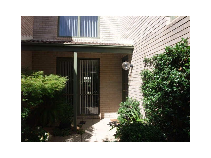 16/28 Black Street, Yarralumla ACT 2600