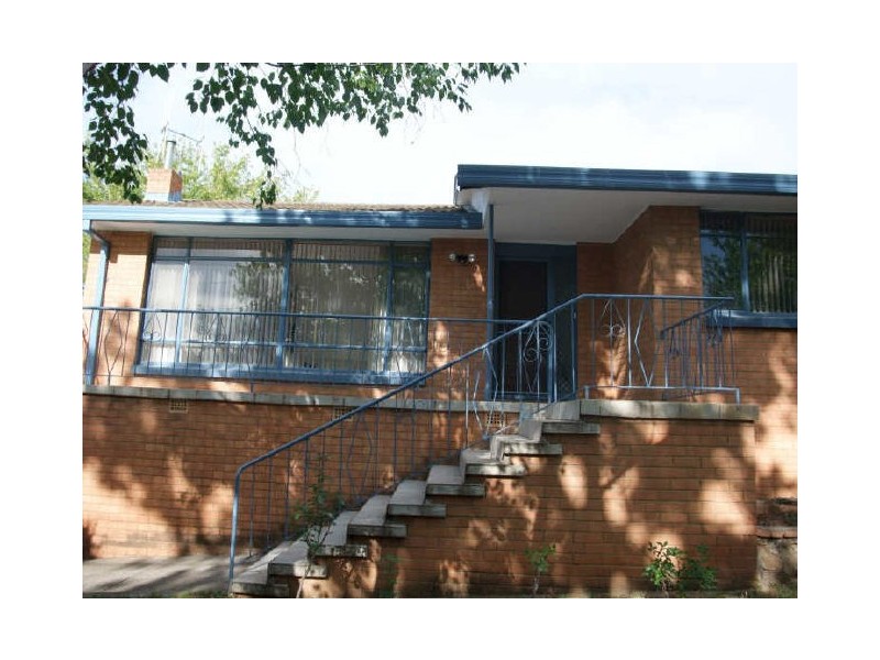 100 Kitchener Street, Garran ACT 2605