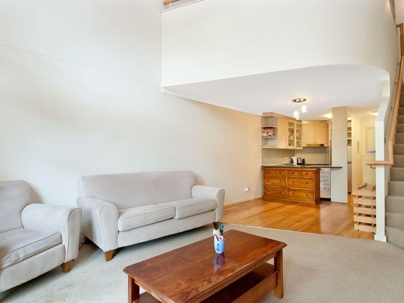 27/18 Captain Cook Crescent, Griffith ACT 2603