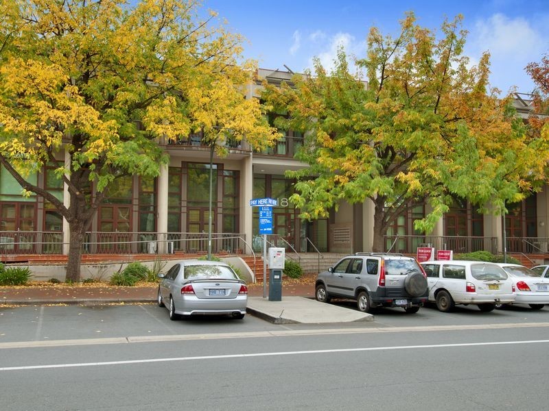 27/18 Captain Cook Crescent, Griffith ACT 2603