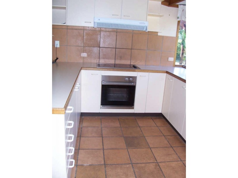 12 Bromby Street, Isaacs ACT 2607