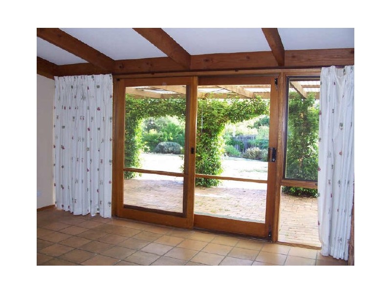 12 Bromby Street, Isaacs ACT 2607