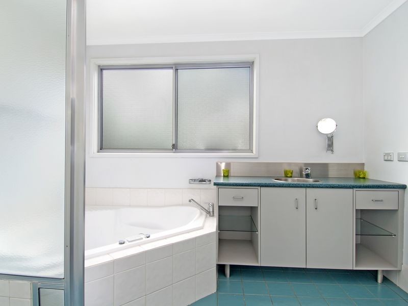 4 Argyle Place, Curtin ACT 2605