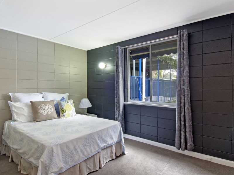 4 Argyle Place, Curtin ACT 2605