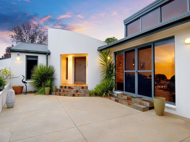 8 Pelsart Street, Red Hill ACT 2603