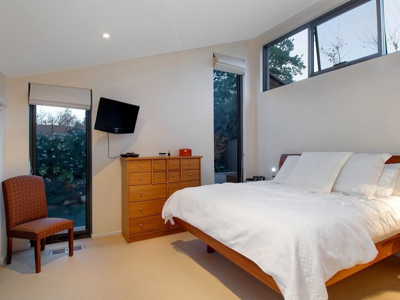 8 Pelsart Street, Red Hill ACT 2603