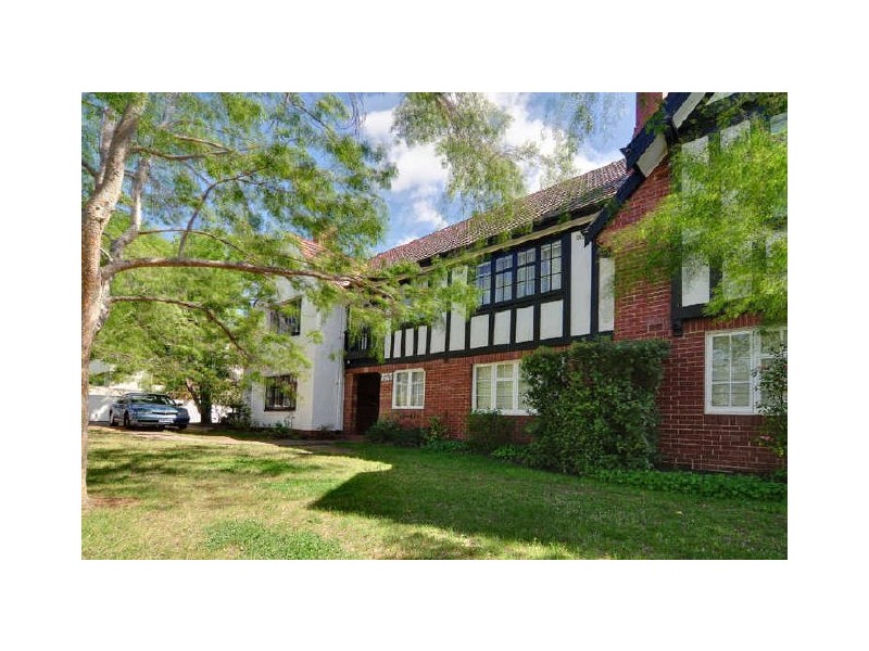 1/11 Bourke Street, Barton ACT 2600