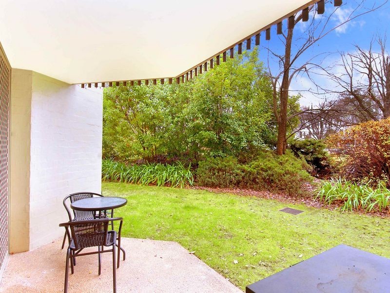 32/26 Macquarie Street, Barton ACT 2600