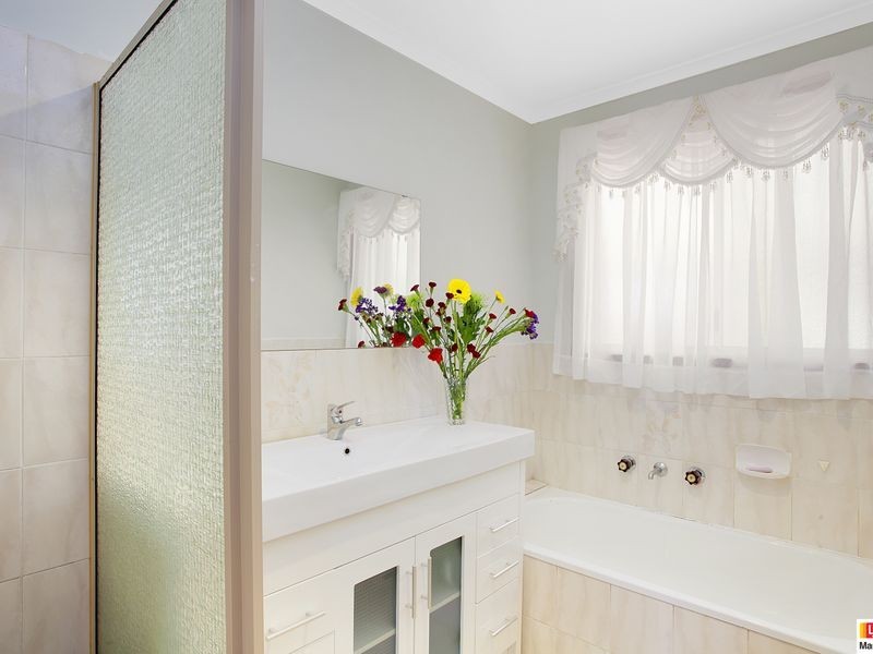 2 Carpenter Close, Calwell ACT 2905