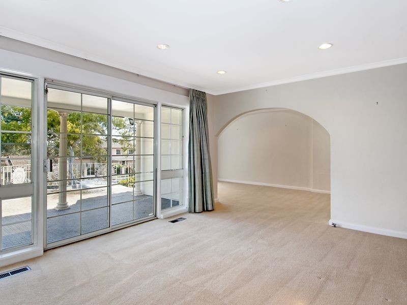 90 Hopetoun Circuit, Yarralumla ACT 2600