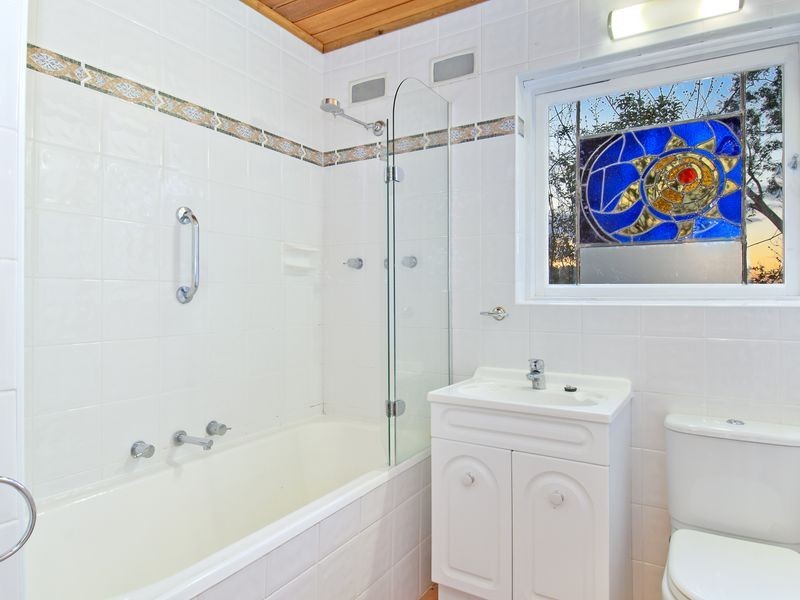 14 Hamelin Crescent, Narrabundah ACT 2604