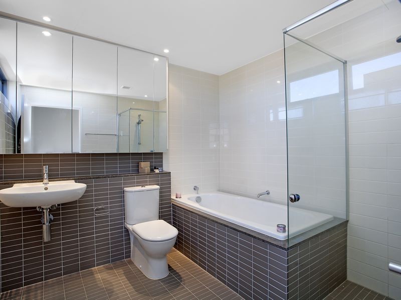 Unit 97/13 Eastlake Parade, Kingston ACT 2604