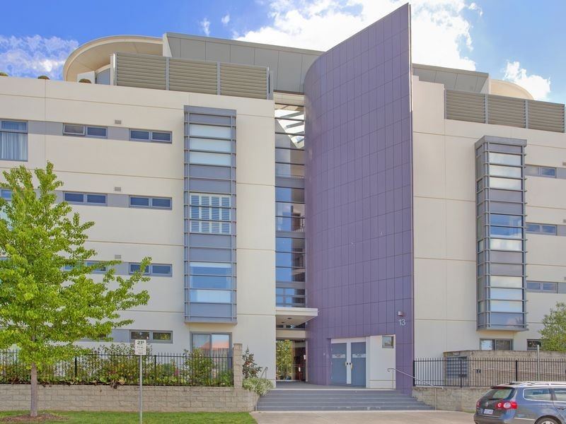 Unit 97/13 Eastlake Parade, Kingston ACT 2604