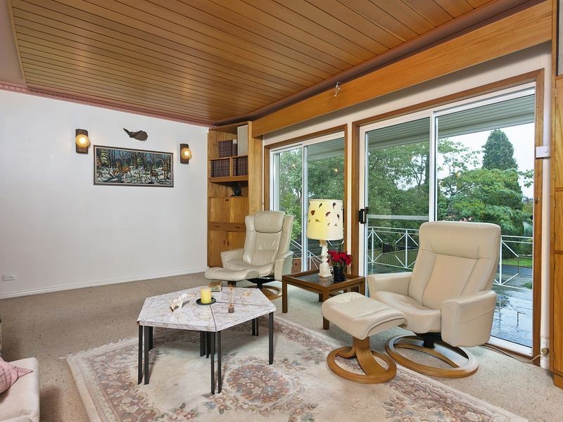 4 Mahon Place, Hughes ACT 2605