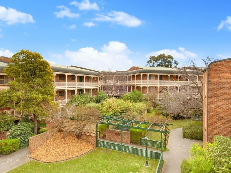 49/11 Giles Street, Griffith ACT 2603