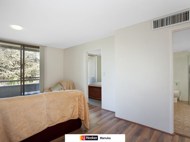 205/10 Currie Crescent, Griffith ACT 2603