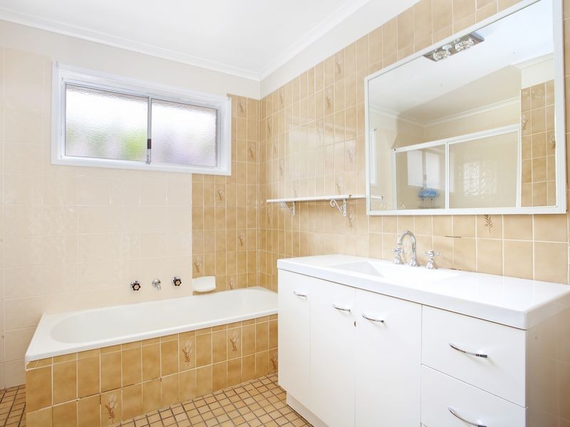 12 Gymea Street, Narrabundah ACT 2604