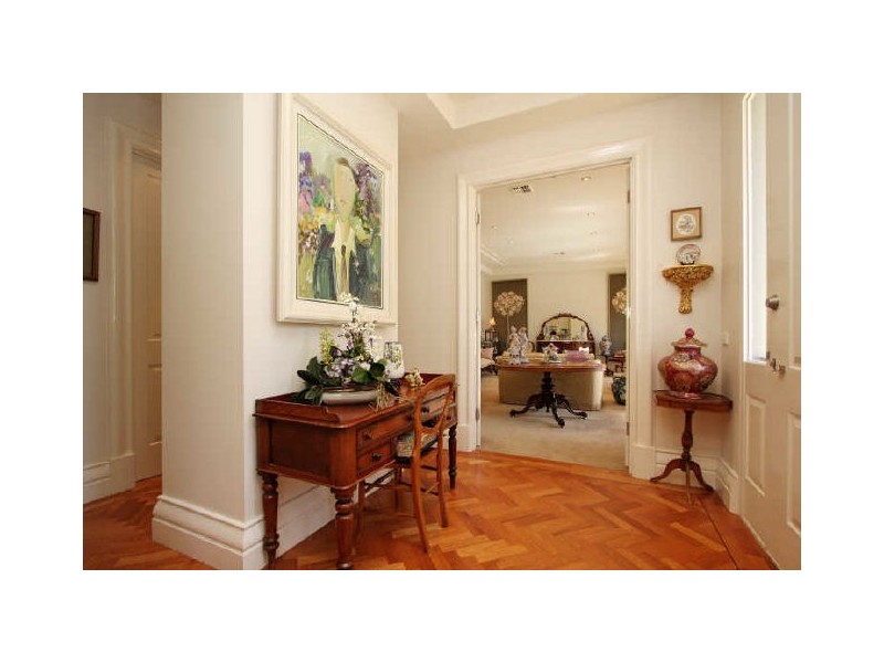 Francis Street, Red Hill ACT 2603