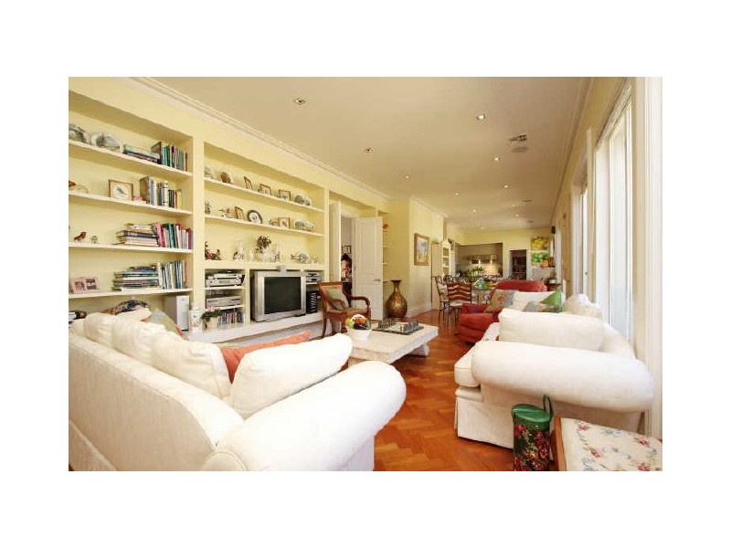 Francis Street, Red Hill ACT 2603